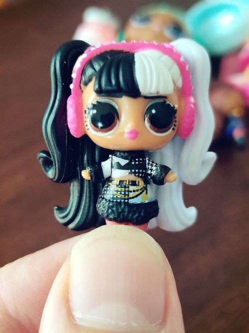 Collection of different LOL Surprise Dolls (Toys)