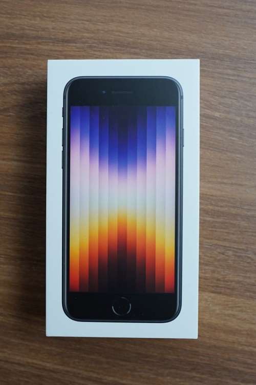 iPhone SE 2022 64GB Midnight
