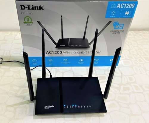 D-Link DIR-825 AC1200 Wifi Gigabit router