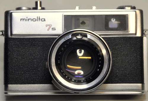 Classic Minolta 7S Rangefinder - Near Mint and works 100%.