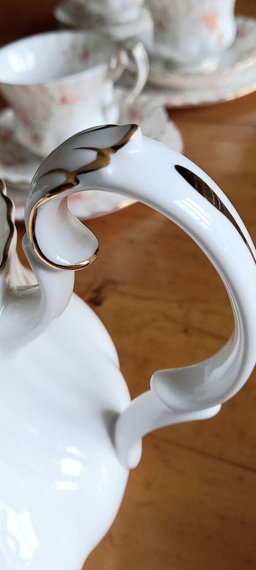 Royal Albert Peach Rose Tea set