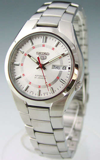 New Seiko 5 Automatic Men's Watch SNK613