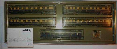 Marklin 4228 Rheingold Passenger Car Set