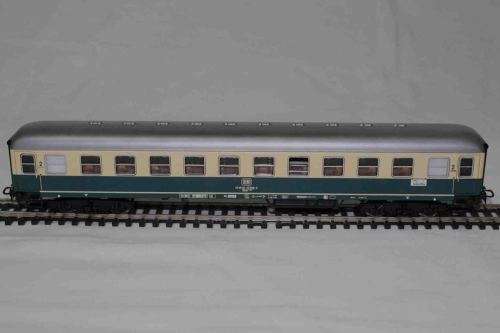 Marklin 4112 DB 2nd Class Express Coach With Interior