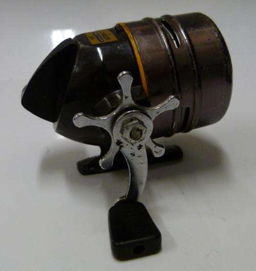 Daiwa 24 closed faced reel