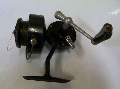vintage Mitchell 315 spinning reel