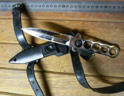 two sided diver's knife