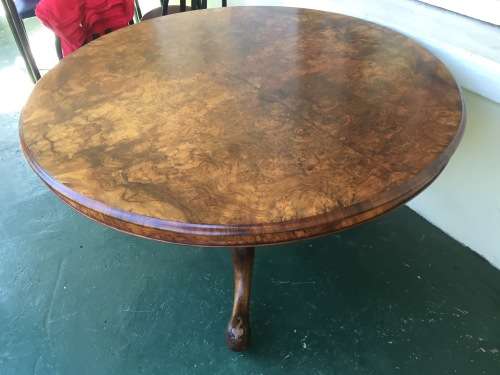 Victorian Burr Walnut Breakfast Table circa 1890 ( 126 x 76 cm )