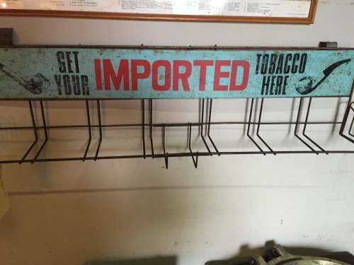 Tobacco Rack ( 98 x 27 x 13 cm )