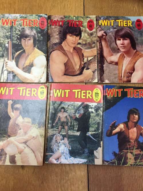 Photobooks: 24 Wit Tier books in good condition