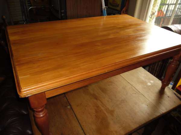 YELLOWOOD COFFEE TABLE ( 110 X 72 X 45 CM)