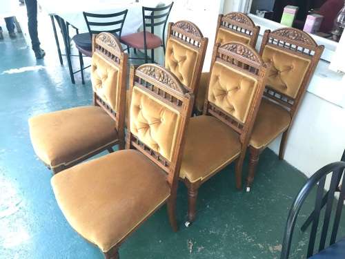 Edwardian Oak Chairs on castors in good condition: Set of 6 ( Bid for the set )
