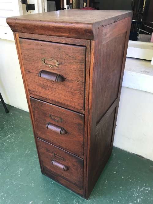 TEAK TEAK FILING CABINET  (    )
