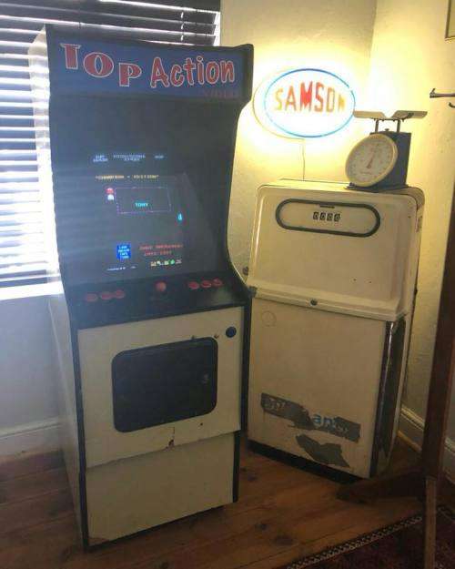 Vintage Acade Ms Pacman Machine , working well