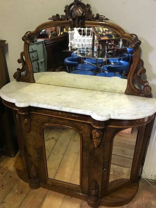 Magnificent Victorian Burr Walnut Chiffonier circa 1880 ( 120 x 145 x 40 cm )only for kiraalbutt