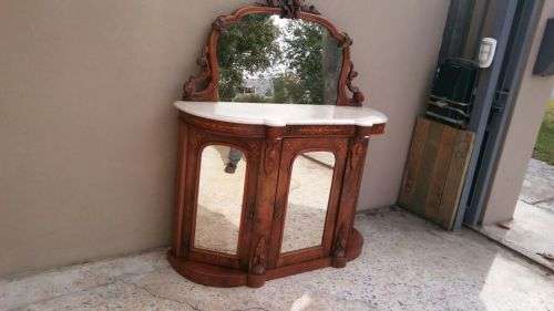 Magnificent Victorian Burr Walnut Chiffonier circa 1880 ( 120 x 145 x 40 cm )only for kiraalbutt