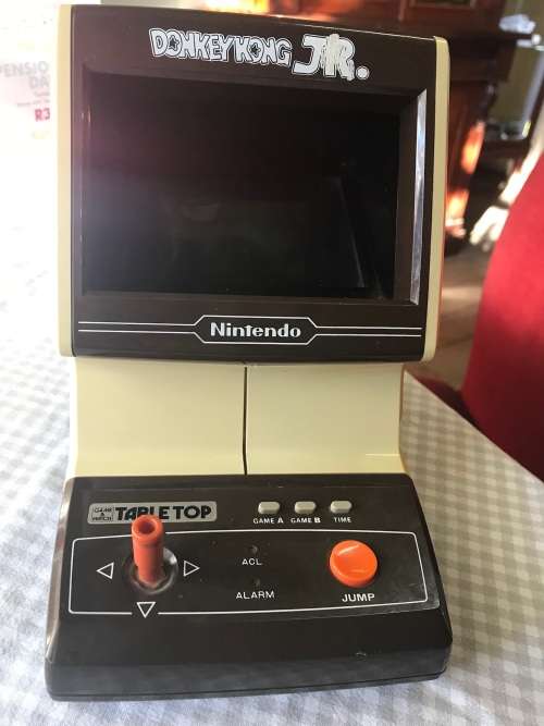 Donkey Kong Jnr 1983 Table Top Model ( working )