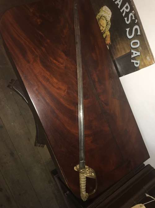 VINTAGE NAVAL SWORD WITHOUT SCABBARD