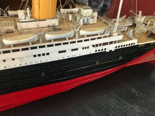 Titanic: Beautiful  Model in wood by Hachette (110 cm )