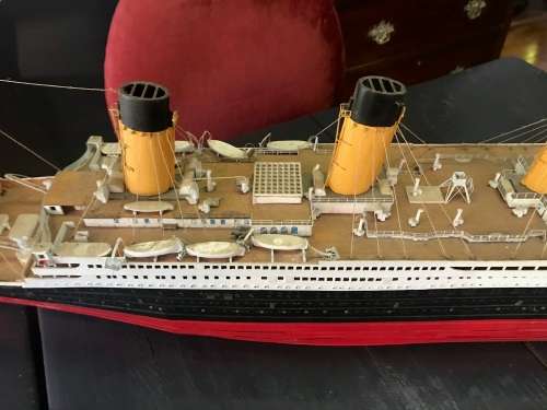 Titanic: Beautiful  Model in wood by Hachette (110 cm )