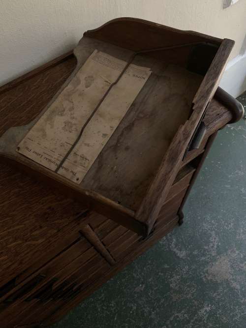 RARE GLOBE WERNICKE  OAK FILING CABINET (82 X 33 X 70 CM )