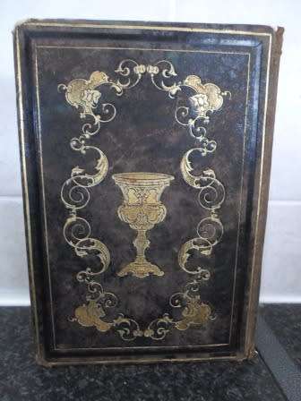 BEAUTIFUL GERMAN BIBLE 1848, LEATHER BOUND WITH 62 ENGRAVINGS