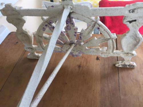 Cast Iron Coffee Table Base ( 900 x 430 x 240 cm )