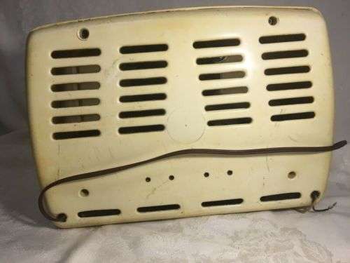 VINTAGE BAKELITE RADIO ( 32 X 15 X 23 CM )