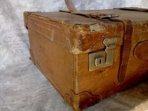 Beautiful Leather Suitcase ( 60 x 36 x 20 cm )