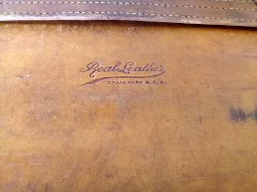 Beautiful Leather Suitcase ( 60 x 36 x 20 cm )