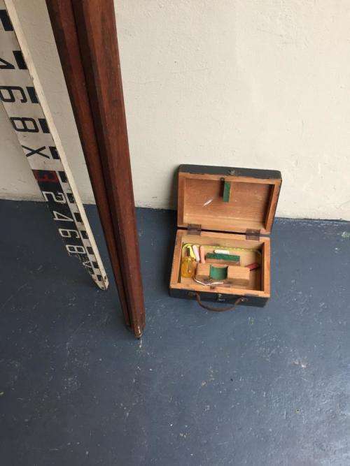 VINTAGE DUMPY LEVEL IN ORIGINAL BOX WITH STAND