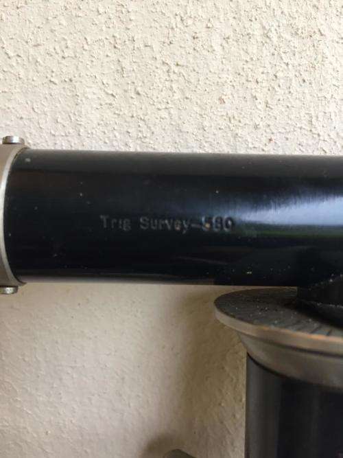 VINTAGE DUMPY LEVEL IN ORIGINAL BOX WITH STAND