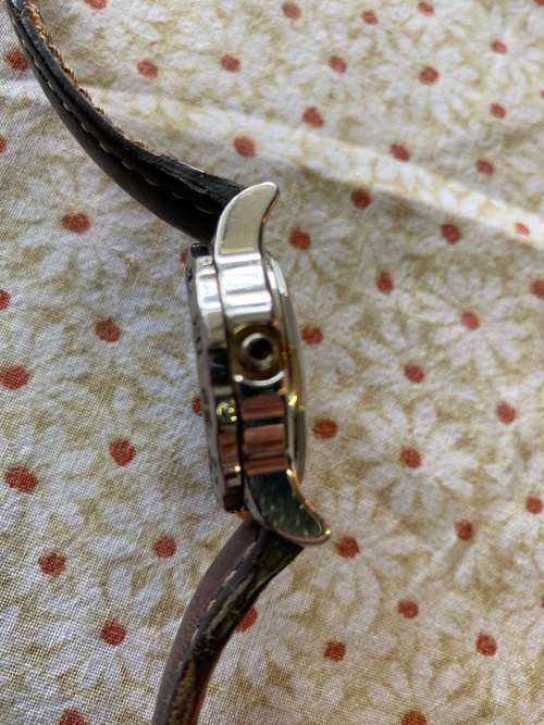 BEAUTIFUL LADIES BREITLING WATCH( NOT WORKING)