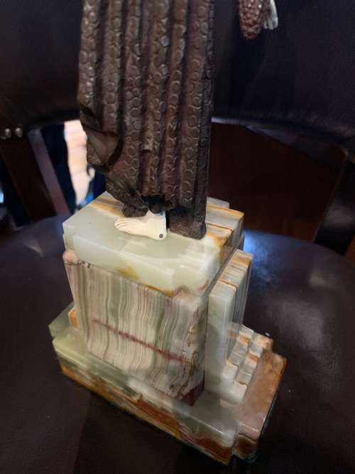 VINTAGE ART DECO FIGURINE ON MARBLE BASE