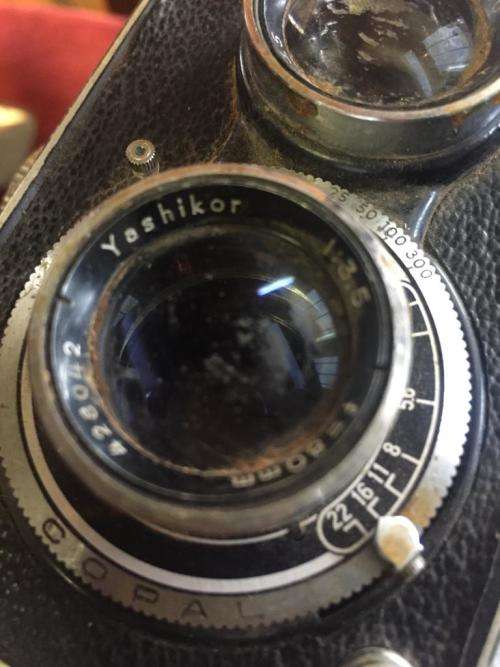 VINTAGE JAPANESE YASHIKOR CAMERA ON TRIPOD