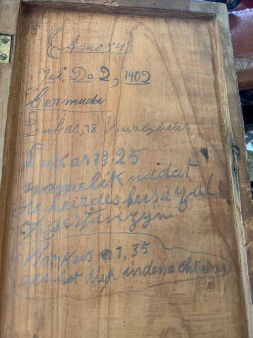 Boer War : POW Bible Box with Bible made in Bermuda 1902 ( 15 x 10 cm )