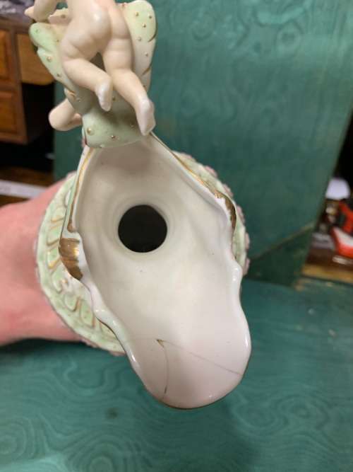 PAIR OF BEAUTIFUL CHERUB VASES ( 30 CM )