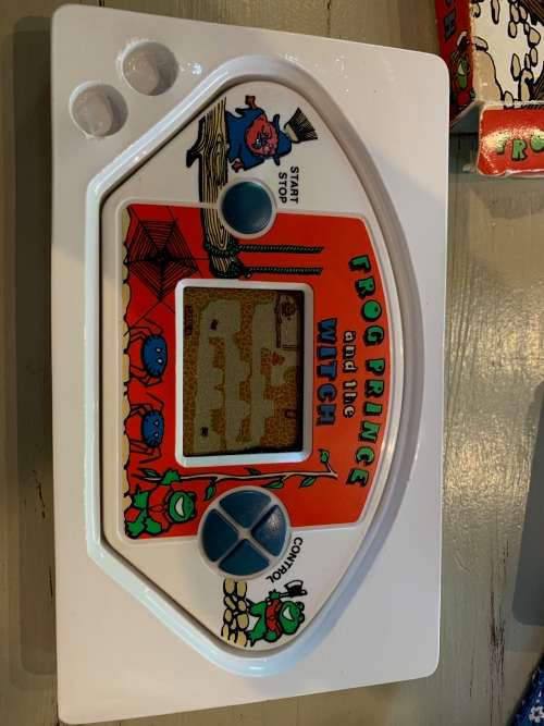 Vintage Electronic Game in original box : Frogprince and the Witch