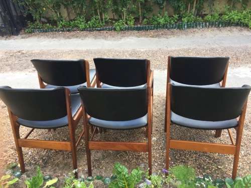 SET OF 6 MID CENTURY CHAIRS IN GOOD CONDITION
