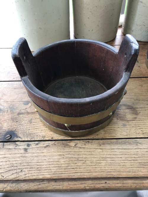 Twee Kaapse Balies ( Teebalie en Soutbalie )25 x 24 x 15, 22 x 23 x 17 cm