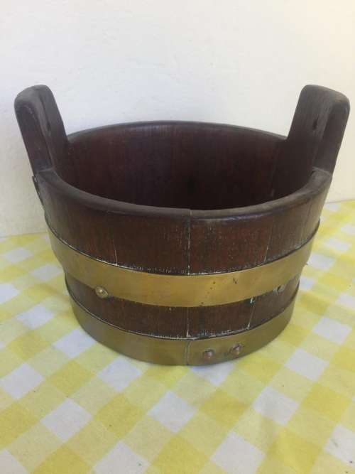 Twee Kaapse Balies ( Teebalie en Soutbalie )25 x 24 x 15, 22 x 23 x 17 cm