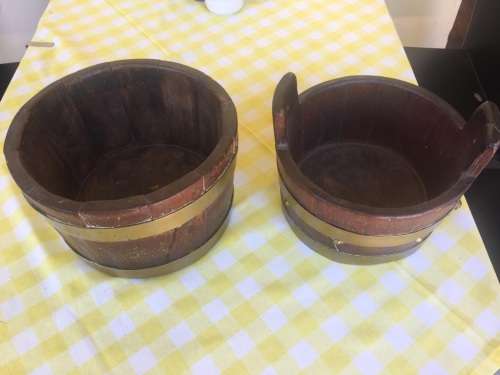 Twee Kaapse Balies ( Teebalie en Soutbalie )25 x 24 x 15, 22 x 23 x 17 cm