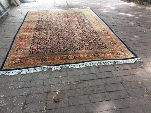 GENUINE PERSIAN RUG ( 204 x 300 cm )