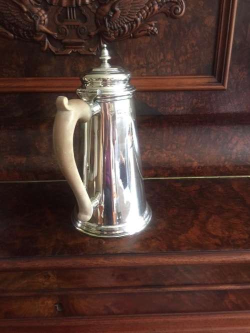 Beautiful pair of Hallmarked Silver Coffee Pots ( London , 24 cm high )