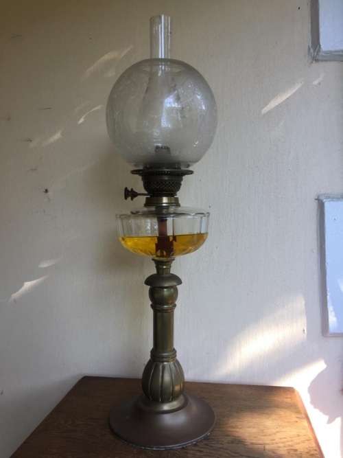 VINTAGE BRASS OIL LAMP ( WORKING ) 70 cm