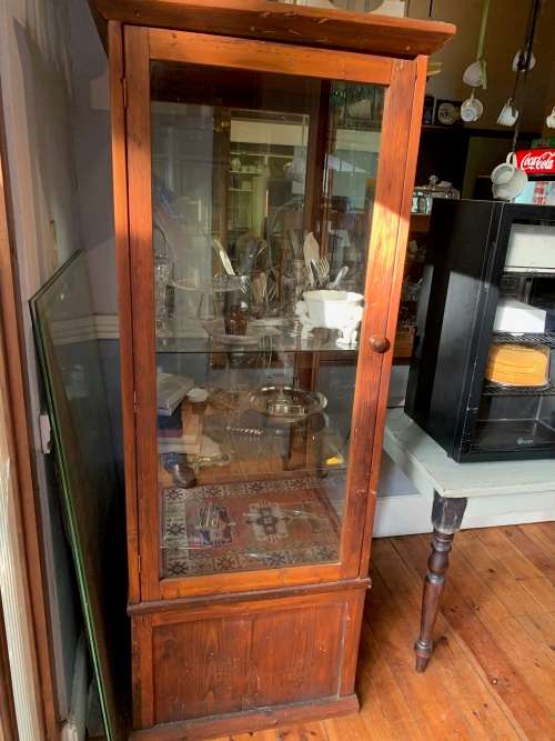 OREGON PINE DISPLAY CABINET ( 198 x 70 x 70 cm )