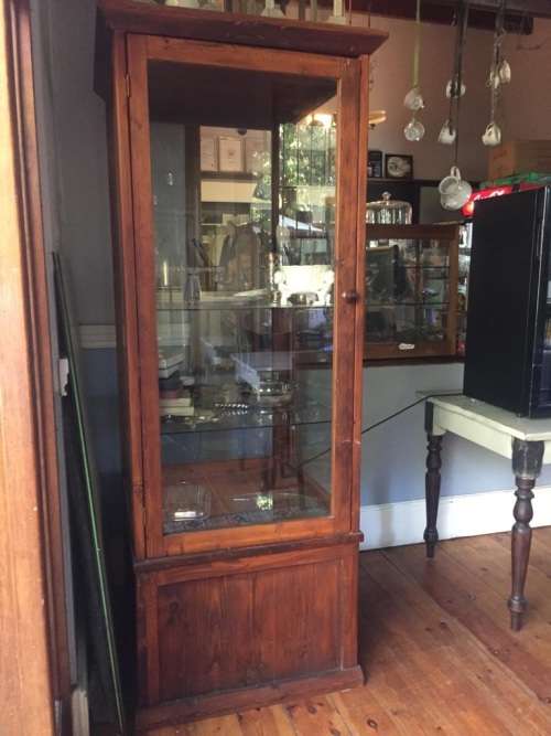 OREGON PINE DISPLAY CABINET ( 198 x 70 x 70 cm )