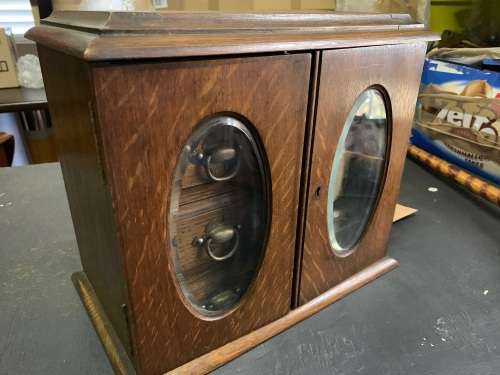 Beautiful Oak Tobacco Cabinet ( 30 x 28 x 20 cm when closed)