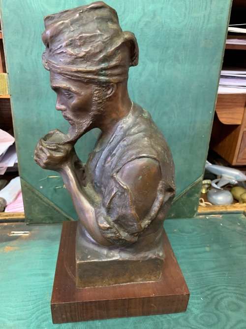 Rare Anton van Wouw Bronze : Sudwane Tokozile ( The Coffee Drinker ) 30 cm High