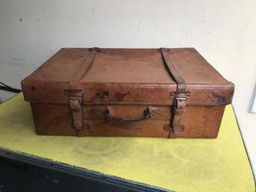 Vintage Leather Suitcase ( 60 x 40 x 20 cm )
